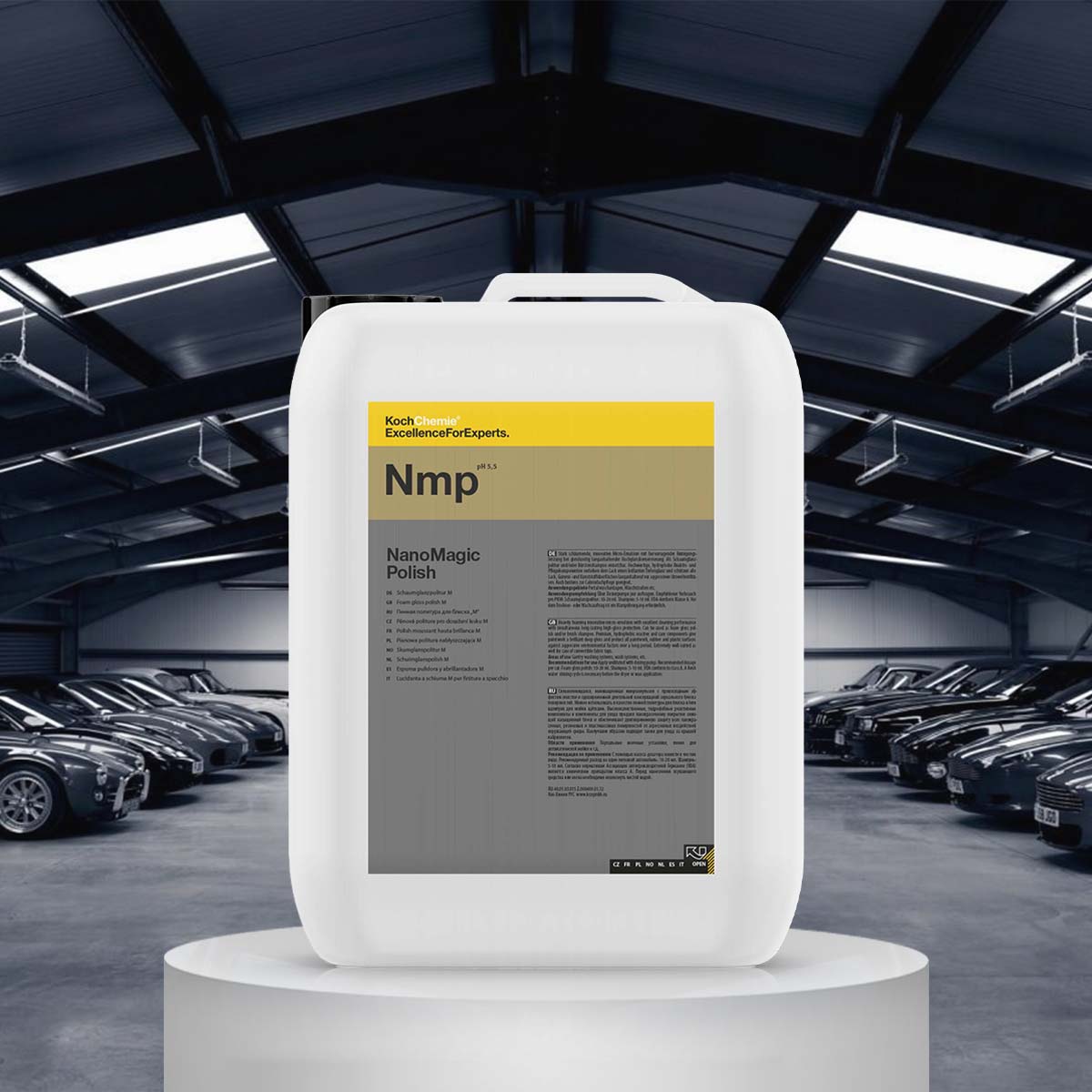 Koch Chemie NanoMagic Polish 21 Kg, a high-gloss car polish providing long-lasting protection and deep gloss finish for vehicle paintwork.