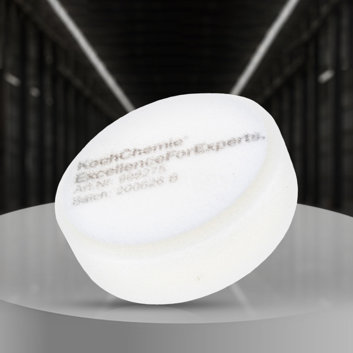 Koch Chemie Polishing Pad Extra Hard 80x30 mm, designed for severe corrosion and deep scratch removal on automotive surfaces.