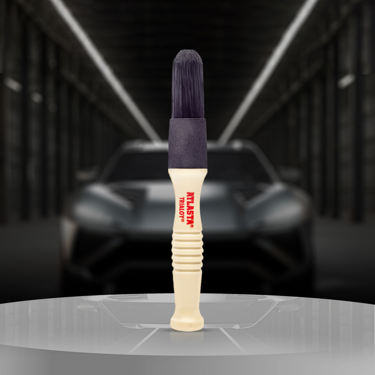 Koch Chemie Rim Brush Atlasta with extra-hard synthetic bristles, ideal for cleaning all rim types without scratches.