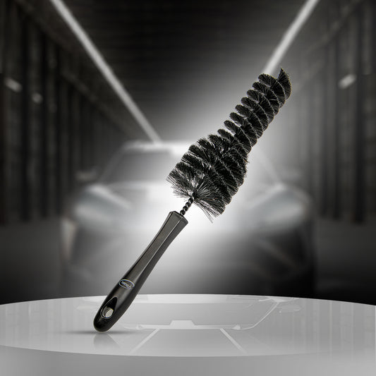 Koch Chemie Rim Brush with galvanised thread, designed for durable and efficient rim cleaning with a flexible, rubberized wire to prevent scratches.