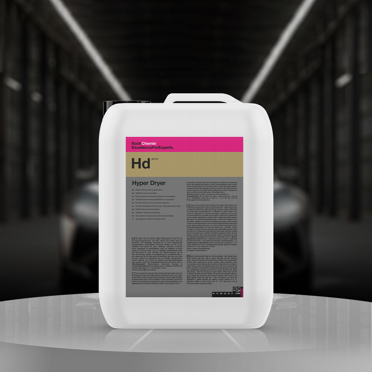 Koch Chemie Hyper Dryer 10 Kg, a high-tech drying aid for vehicles, offering rapid water film removal and a smooth, streak-free finish.