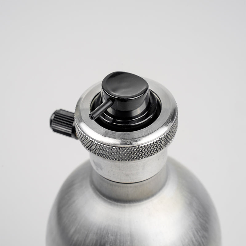 Eco-friendly Koch Chemie SG 700 sprayer, refillable aluminium construction, ideal for precise application of brake cleaners and detailing solutions with optimal pressure.