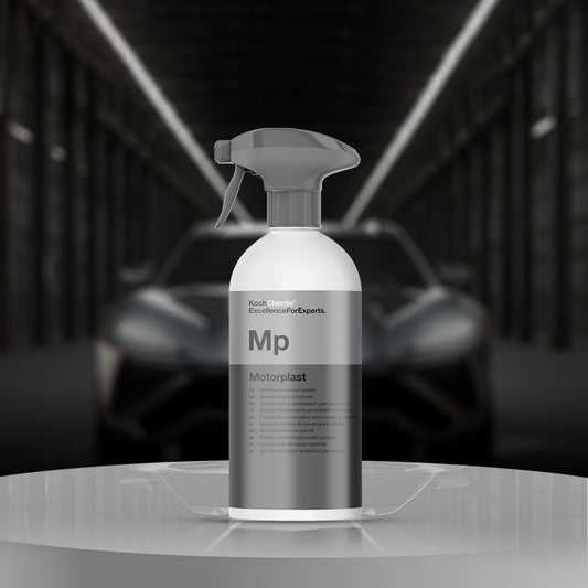 Koch Chemie Motorplast Engine Dressing 500ml, a water-displacing conserver for engines, housing parts, and rubber hoses, enhancing appearance and protection.