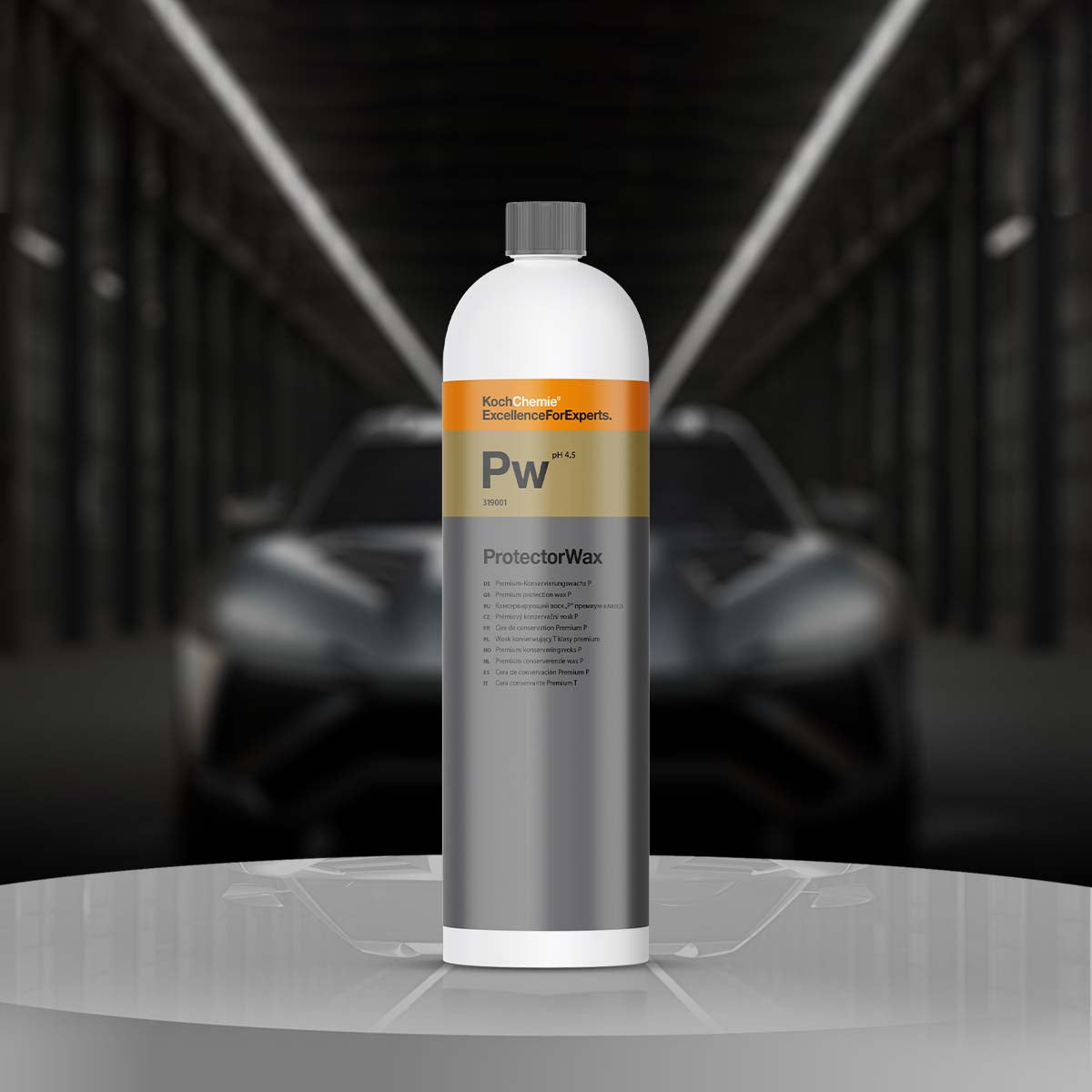 Koch Chemie Protector Wax 1 Litre, providing deep gloss and superior protection for vehicles with a lotus effect water repellency.