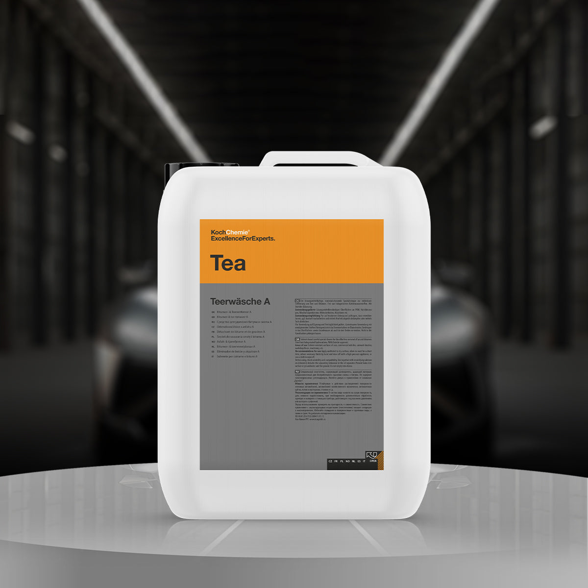 Koch Chemie Teerwasche A 10L - Tar remover for effective cleaning of tar and bitumen from solvent-resistant surfaces.