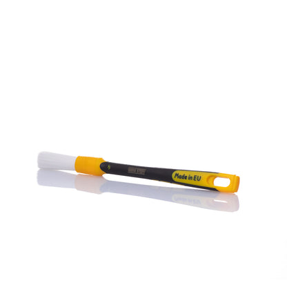 Work Stuff Detailing Brush Rubber Albino 16mm with synthetic bristles and a rubber handle for safe and precise car interior cleaning.