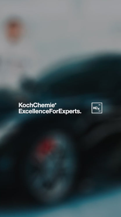 Koch Chemie Reactive Wheel Cleaner 750ml, ideal for thorough rim cleaning with red performance indicator and lotus effect.